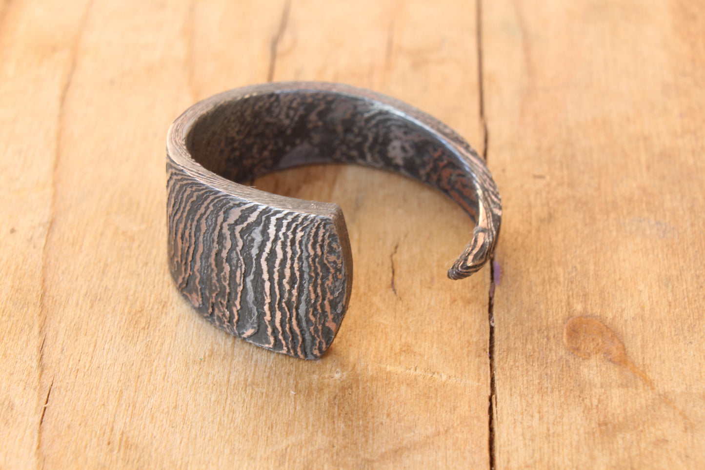 Hand forged Damascus Steel