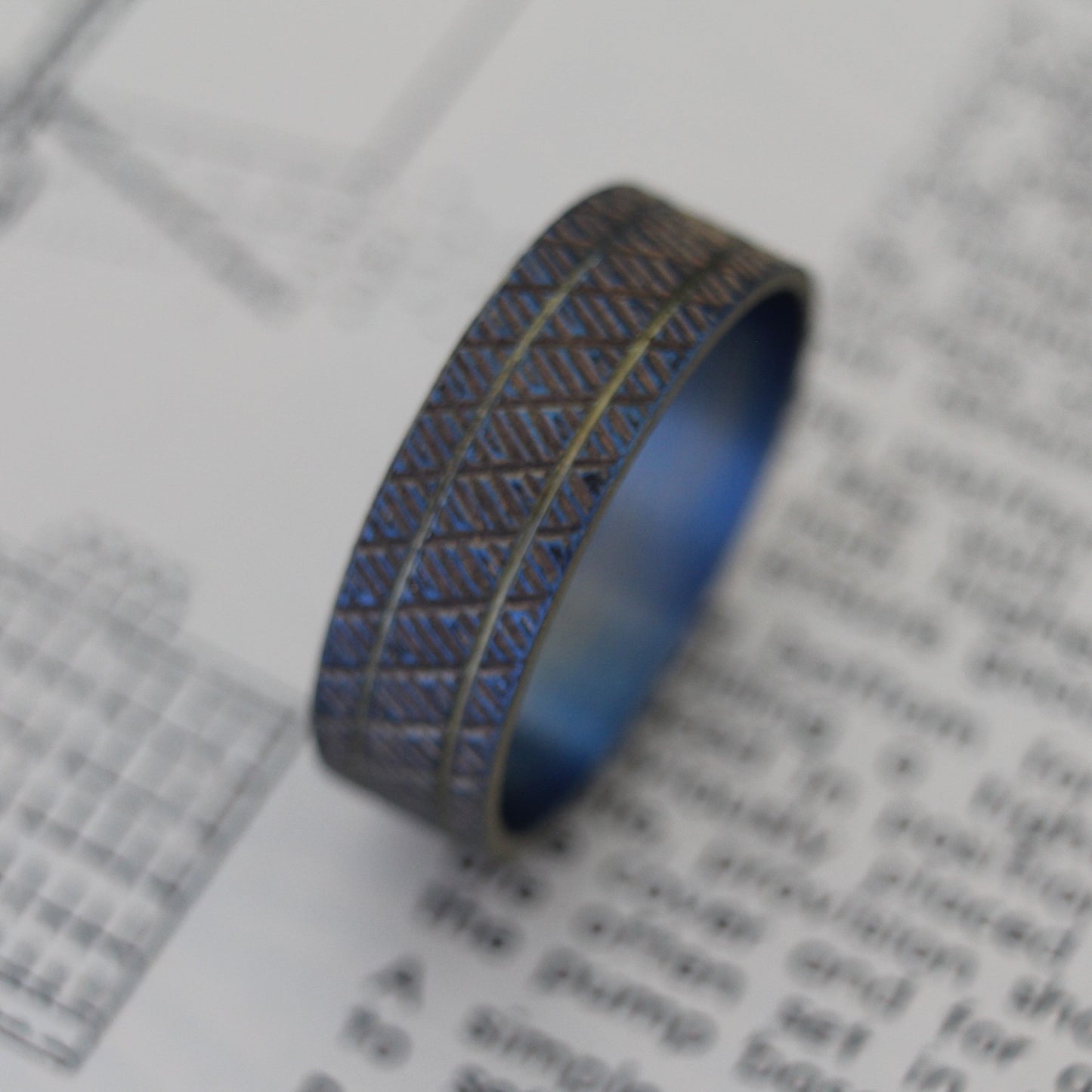 Titanium knurled Holographic Colour Ring