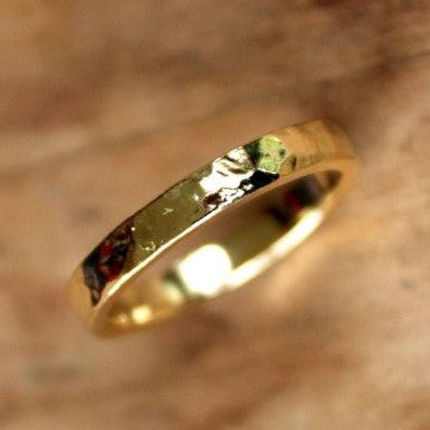 18ct Yellow Gold ring, Hammer tone gold ring